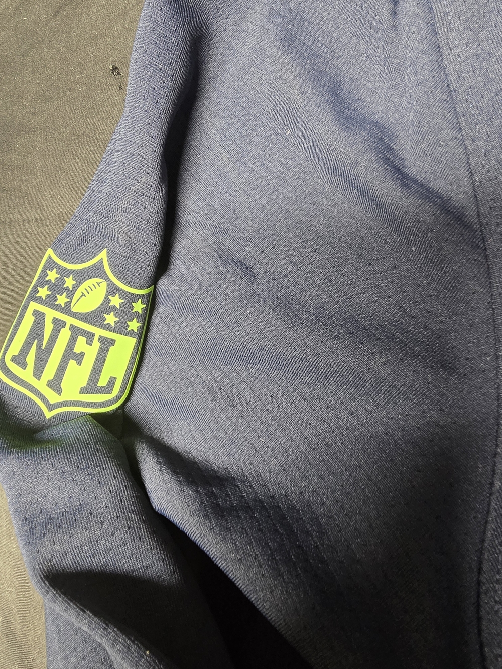 Nike Seattle Seahawks Dri-FIT Long Sleeve Performance Shirt Men's 3XL NWT - Picture 4 of 5